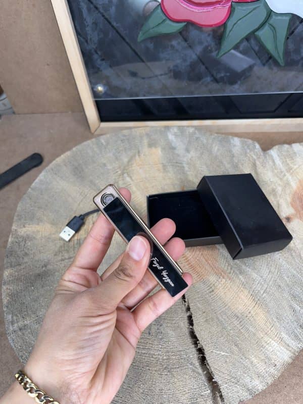 Kişiye Özel Şarj Edilebilir Elektronik Çakmak - Görsel 2